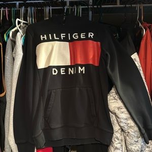 Tommy Hilfiger hoodie size m